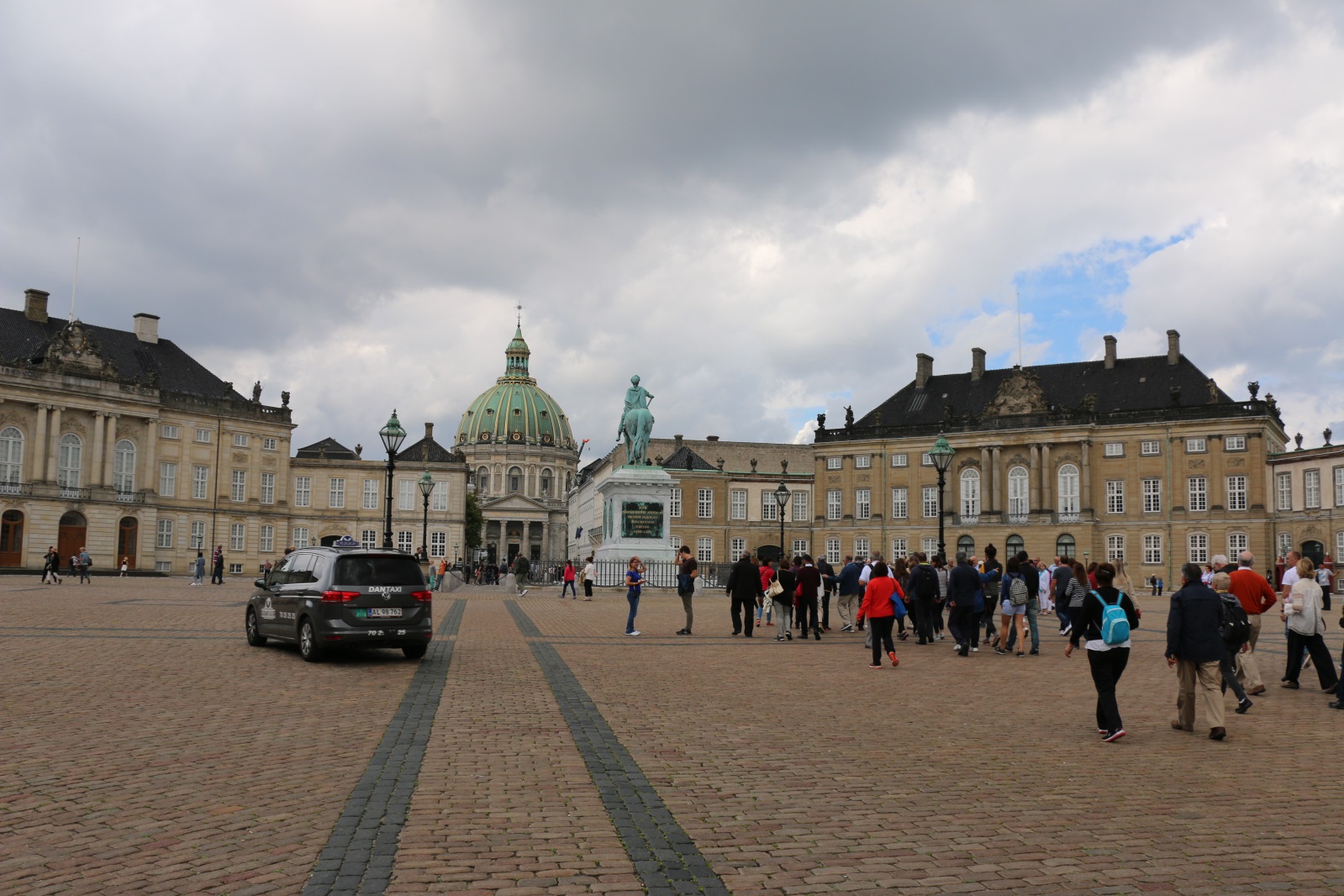 D:\2016-04-24-Ayla\album-2016\2016-07-01-iskandinavya\2016-07-08-kopenhag\IMG_5802.JPG