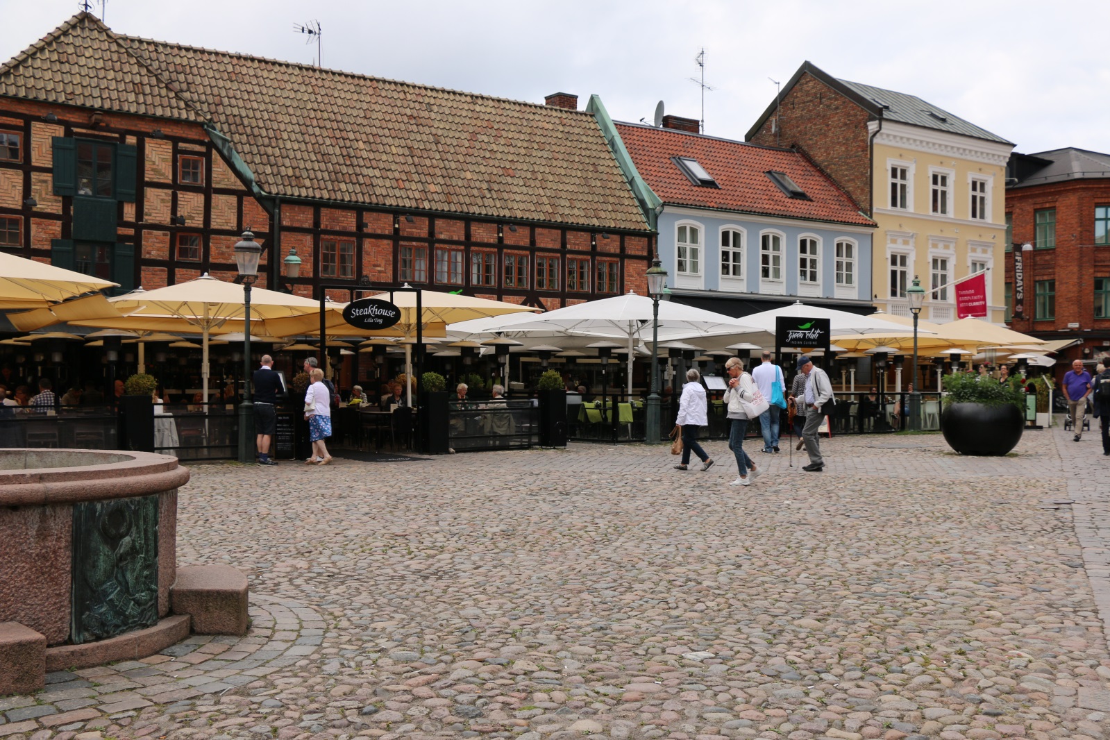 D:\2016-04-24-Ayla\album-2016\2016-07-01-iskandinavya\2016-07-08-kopenhag\IMG_6007.JPG
