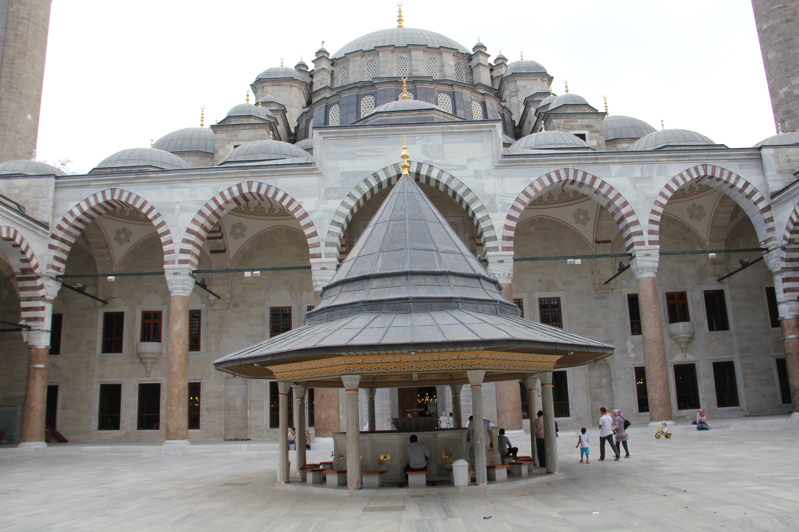 D:\2016-04-24-Ayla\album-2012\2012-07-07-istanbul-kariye-sait halim-beyoğlu\IMG_3755.JPG
